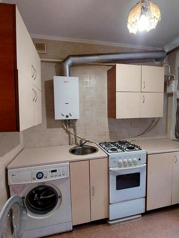 Райдужна вул., 61