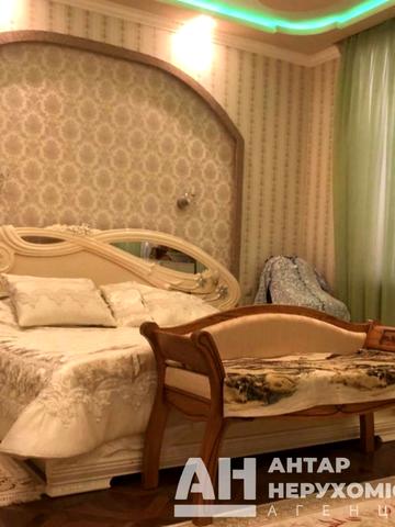 Вячеслава Чорновола вул., 40