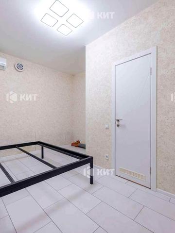 Весела вул., 24