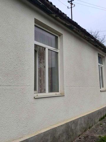 Продається частина будинку в самому центрі міста. Чортків