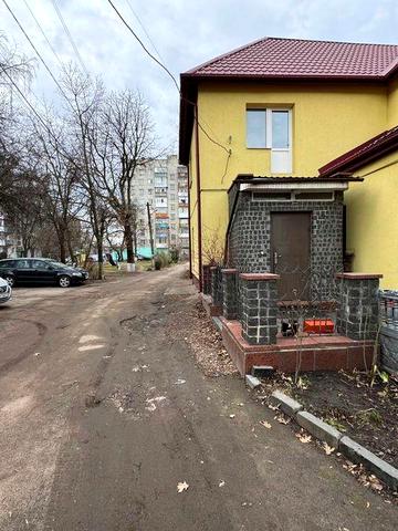 Багаторівнева квартира 214 м² для життя, бізнесу або оренди в ЦЕНТРІ