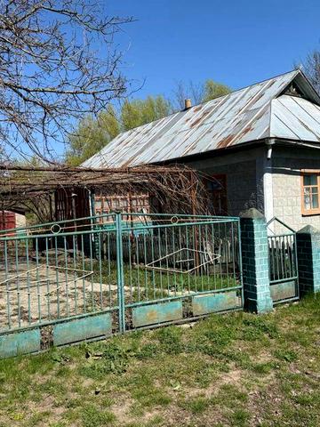 Продам будинок в селі