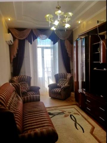 Продам 2-комн.кв, в Центре в хорошем состоянии ЖК жилой фонд