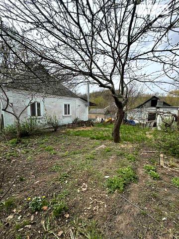 Продаж 3к Дім Космонавтів вулиця