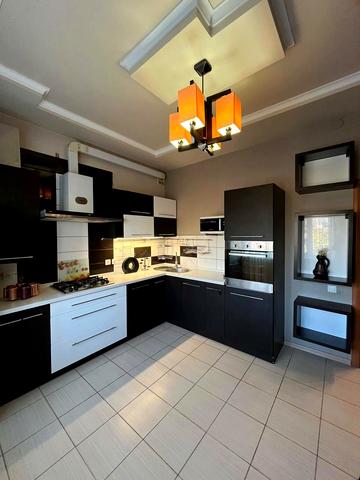 Центральний просп. (Леніна), 71-А