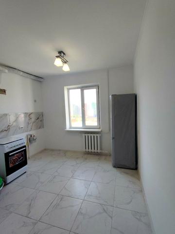 Сімї Глодан вул., 49