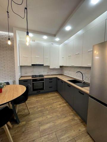 Здається 2-х кімнатна квартира в центрі міста