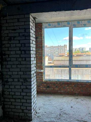 (5) Продаж 2к квартири на проспекті Юності  4422