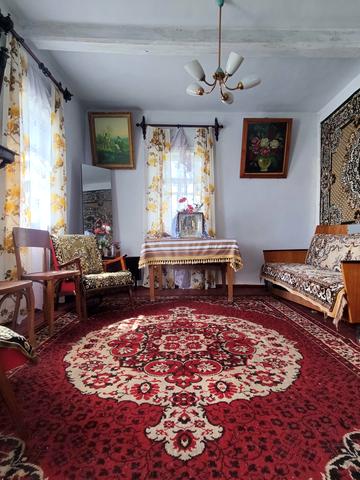 Добросусідська, 22