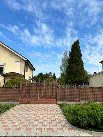 Телевізійна, 4