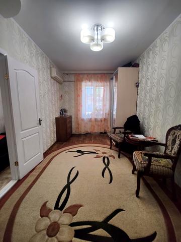 Олексіївська пл., 11