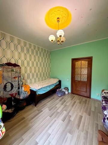 Квартира 3-кімнатна 77 м.кв. р-н Площа