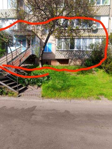 Продаж 3-кімнатної квартири (можливо під бізнес) — м. Обухів