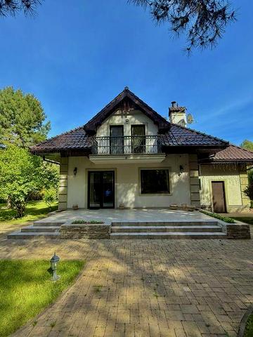 Продається унікальний котедж 232м в с.Лебедівка КМ "Європейський"