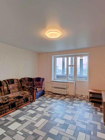 Олександра Поля просп. (Кірова), 22