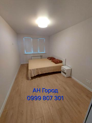 23 Серпня вул., 51б