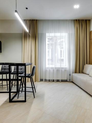 Івана Франка вул., 45