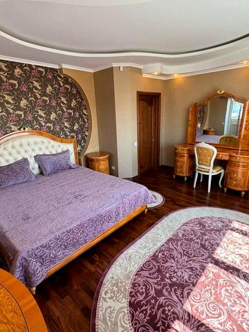 Миколи Бажана просп., 14