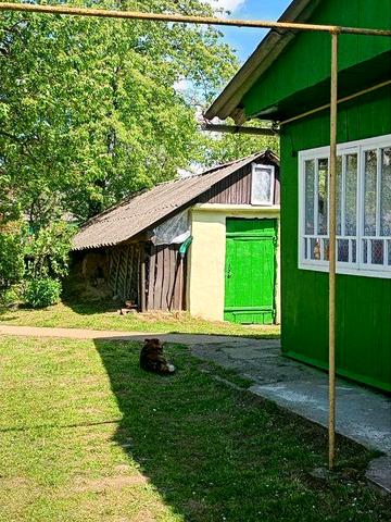 Продається будинок із великим подвірʼям