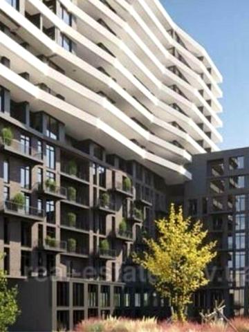 Соняшникова вул., 32