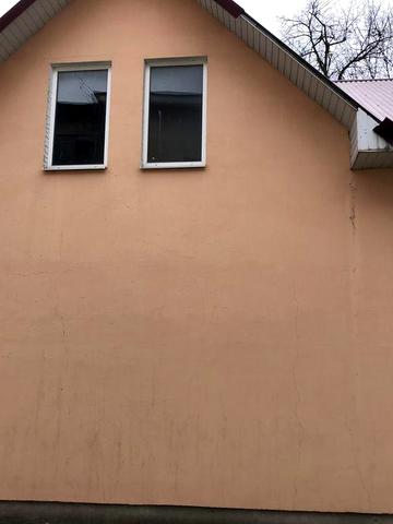 Будинок під магазин