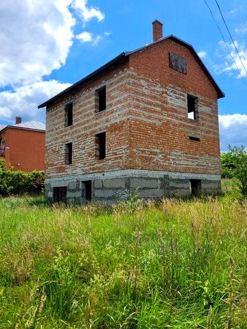 Продаж цегляного будинку в с.Станиля