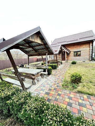 Продаж будиночка для життя / бізнесу