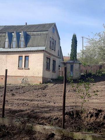 Продаж 3к Дім Озерний масив