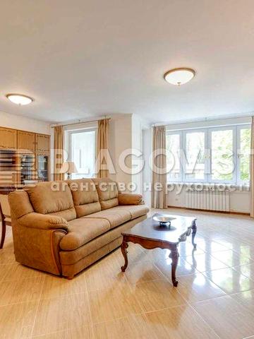 Франка Івана, 24а  квартира  центр  ст.М"Золоті Ворота"