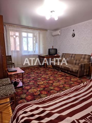 Владислава Бувалкіна вул. (Бочарова Генерала), 13