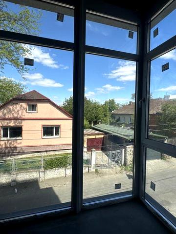 2K+Кухня Вітальня 67м2 2/4  Новобудова Центр . Будинок на 12 квартир!