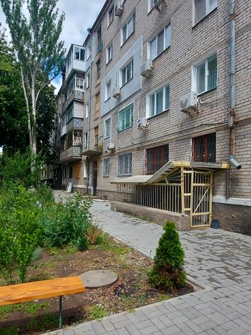 Паркова вул. (Анатолія Олійника), 28