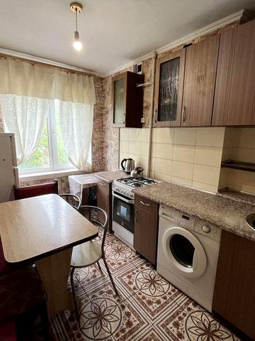 Оренда 3 кімнатної квартири в Центрі вул. Колодезна/ 3 Слобідська.