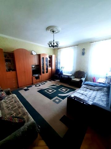 Григорія Сковороди вул., 11