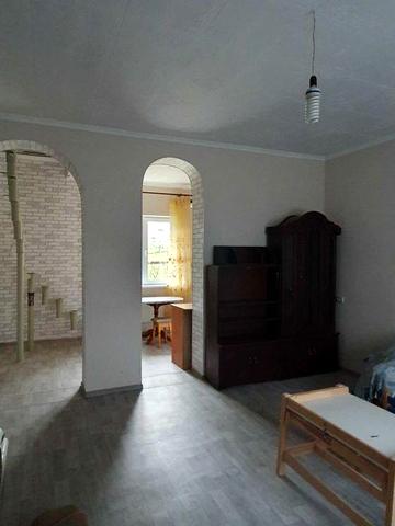 Таунхаус (половина дуплексу на 5 сот.) біля озера в Мощуні.