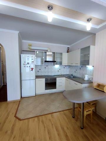 Срочно сдам квартиру в Новострое, ул. Сахарова 34. Посёлок Котовского