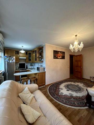 Продам 3 ком кв с ремонтом и гаражом Одесская пр Гагарина Аэрокосмичес