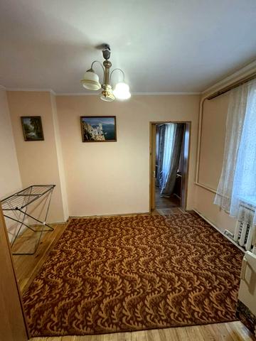 Відродження просп., 36