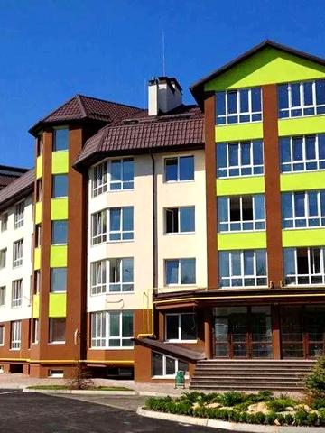 Гетьманська вул., 8