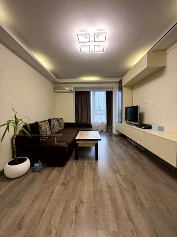 Чоколівський бульв., 19