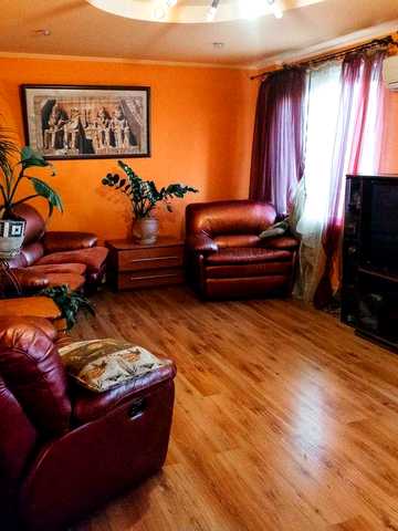 Продажа квартиры 6 комн. 186 м.кв. Харьковское шоссе 56 м. Харьковская