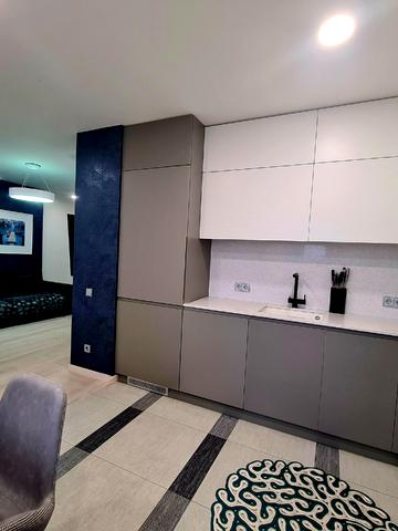 Незалежності вул. (Титова), 17-А