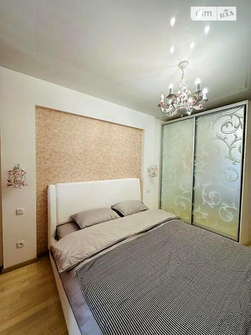 Продаж 3к Квартира Героїв Крут (12 Квітня) вулиця