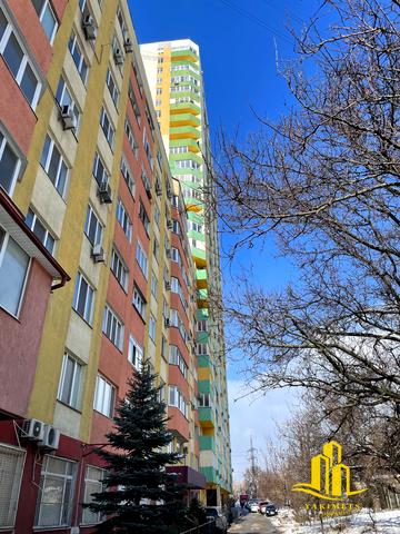 Ярослава Гашека бульв., 22