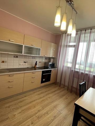 Авіаконструктора Ігоря Сікорського вул. (Танкова), 1-Б