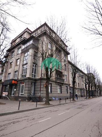 Грюнвальдська вул., 15