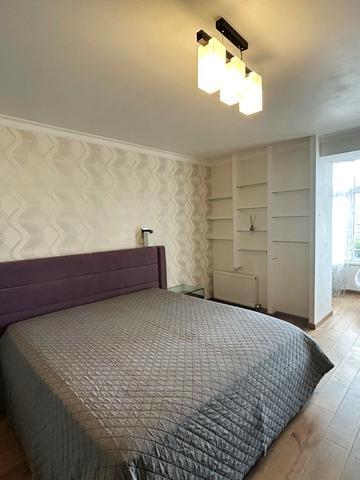 Добровольців вул. (Маршала Говорова), 10б