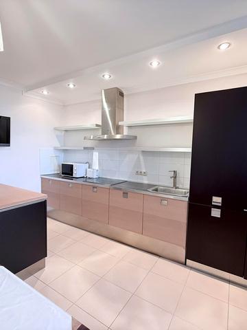 Голосіївська вул., 13