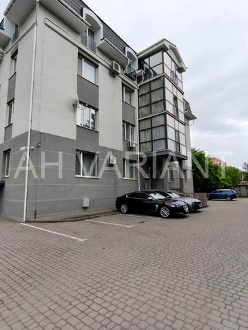 Капушанська вул., 170