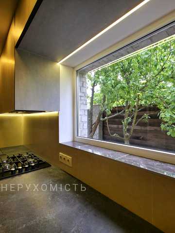 Козацький проспект, 100